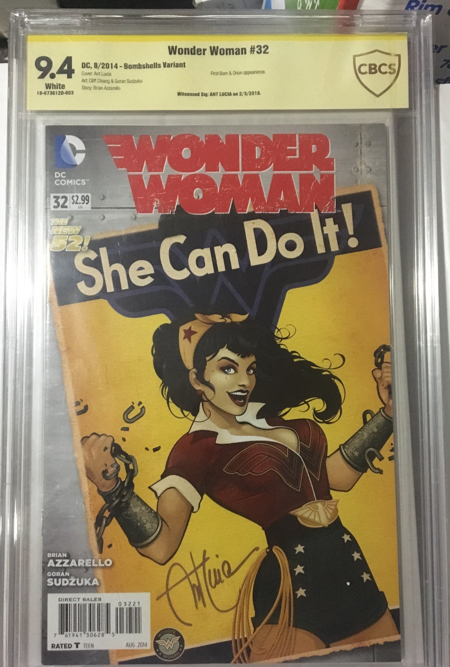 Wonder Woman #32 - 9.4 Signed by Ant Lucia